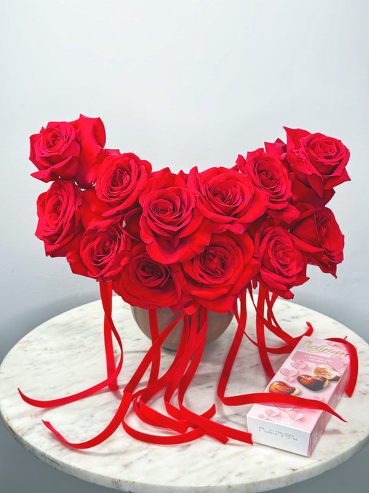 Red Roses Kiss